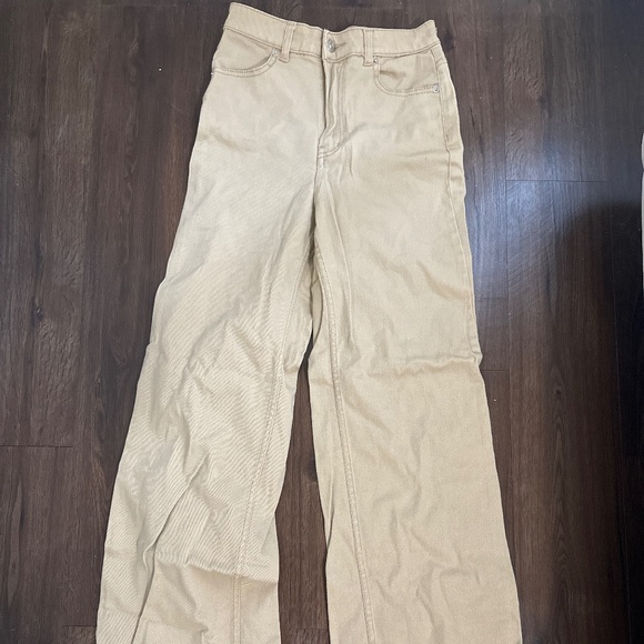 Khaki Jeans - Picture 1 of 1